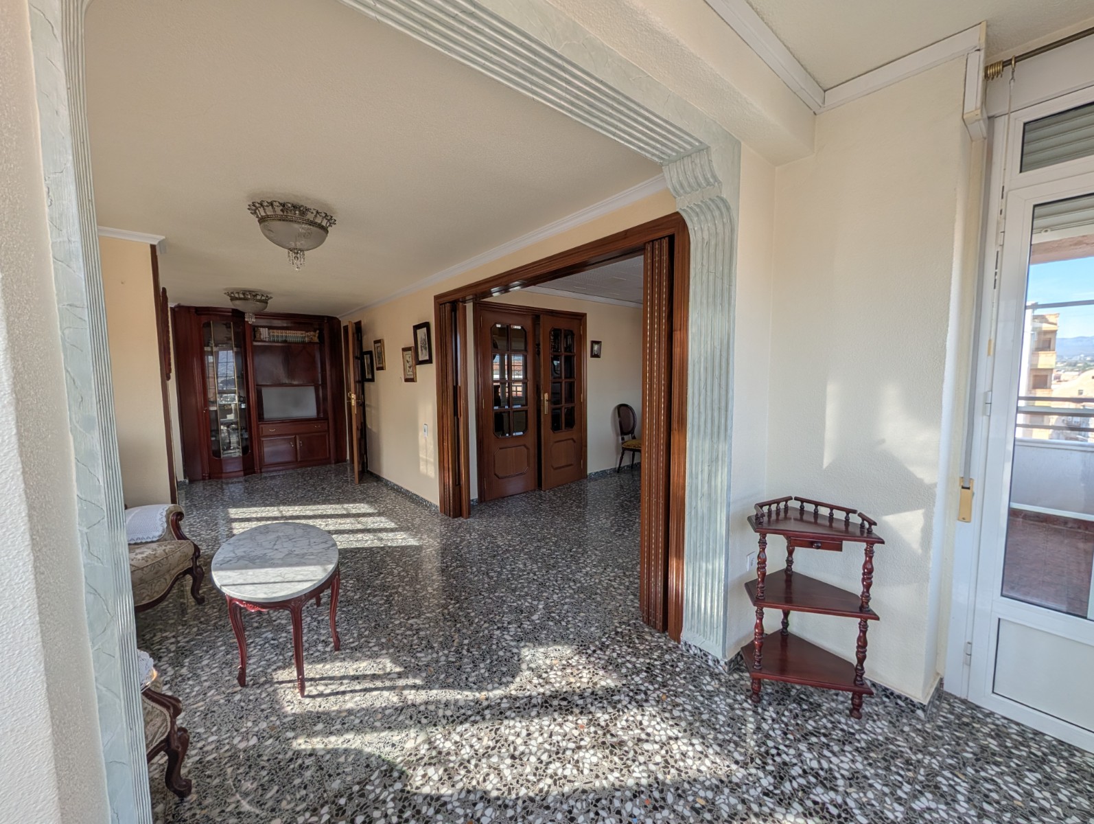 Apartment with 4 Bedrooms in Sax with Lift and Views