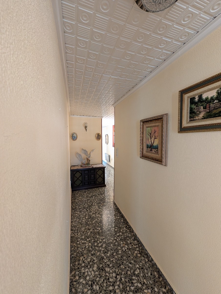 Apartment with 4 Bedrooms in Sax with Lift and Views