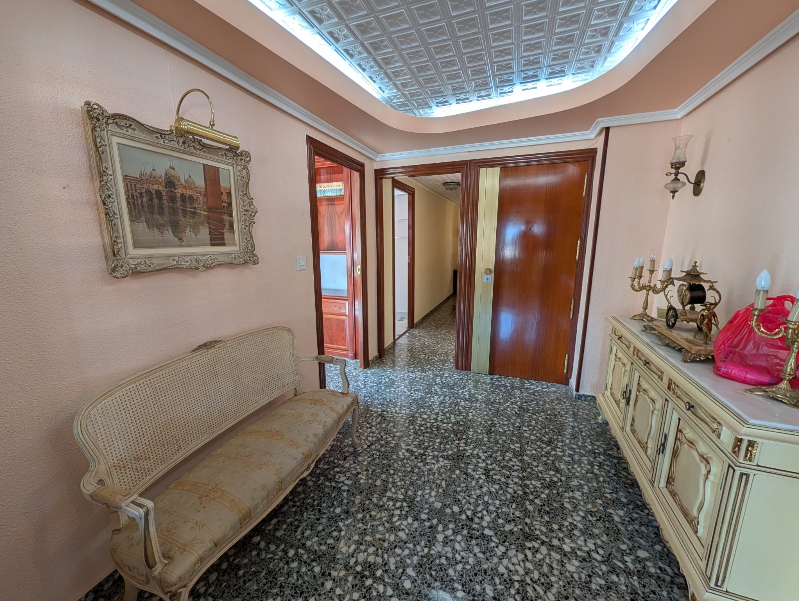 Apartment with 4 Bedrooms in Sax with Lift and Views