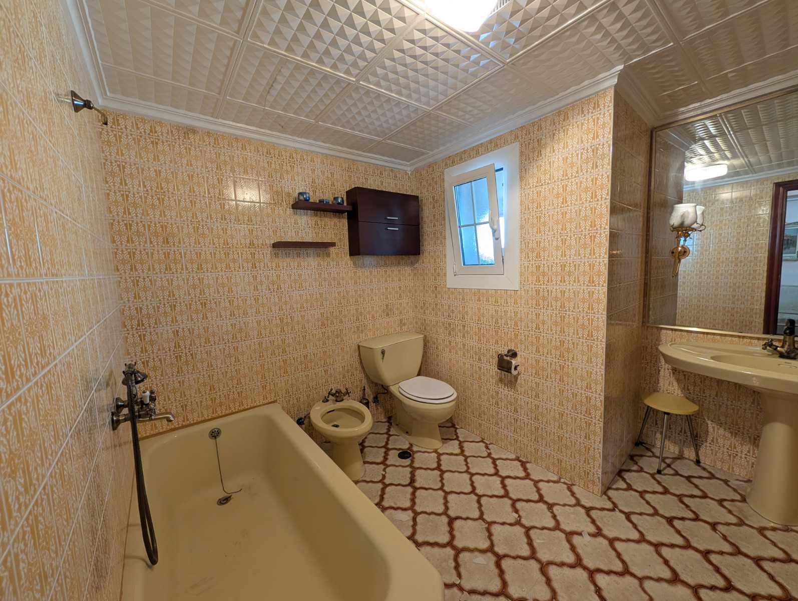 Apartment with 4 Bedrooms in Sax with Lift and Views