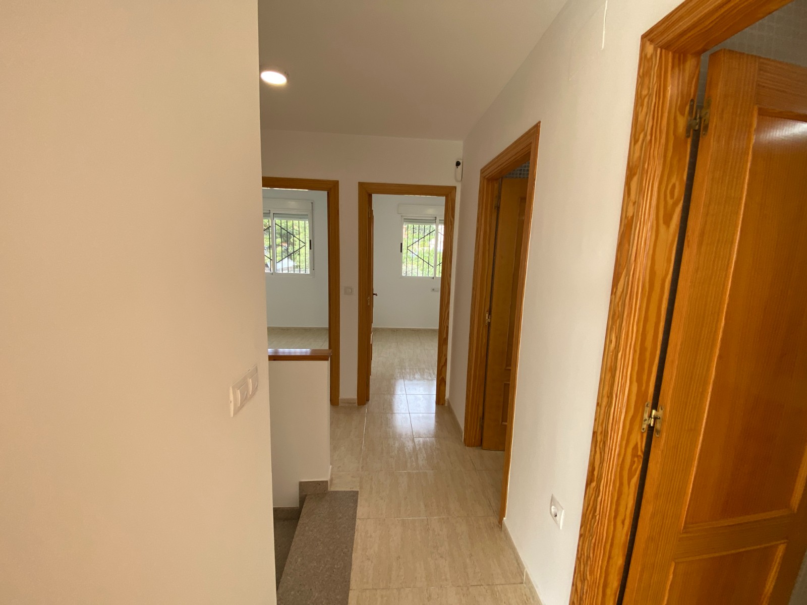 Townhouse with 4 Bedrooms in Salinas Offering Open Views