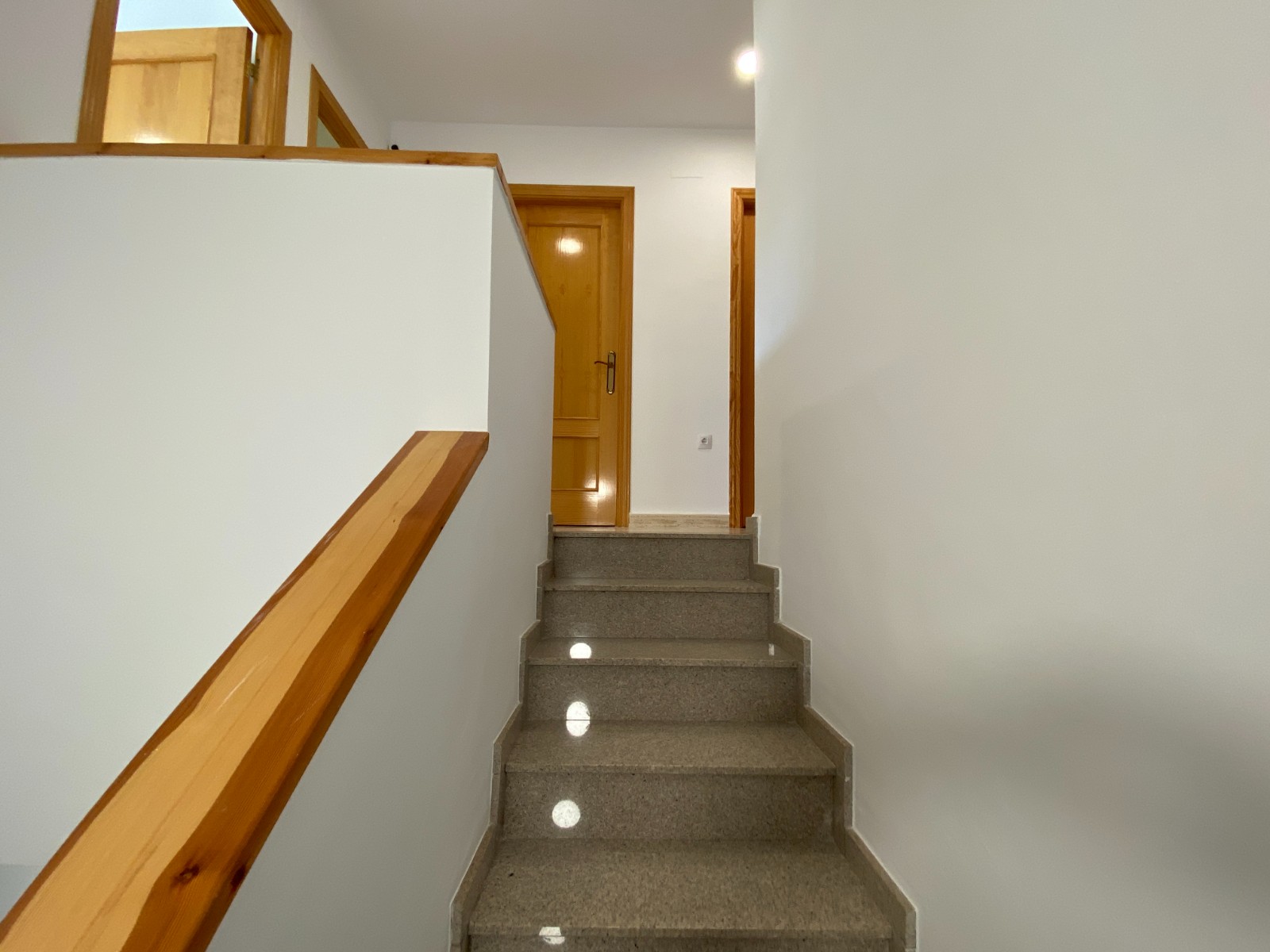 Townhouse with 4 Bedrooms in Salinas Offering Open Views