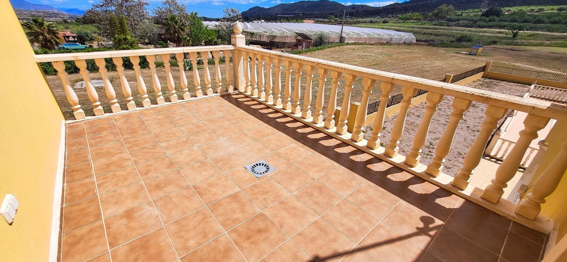Villa with 4 Bedrooms and Pool in La Romana, Large Plot