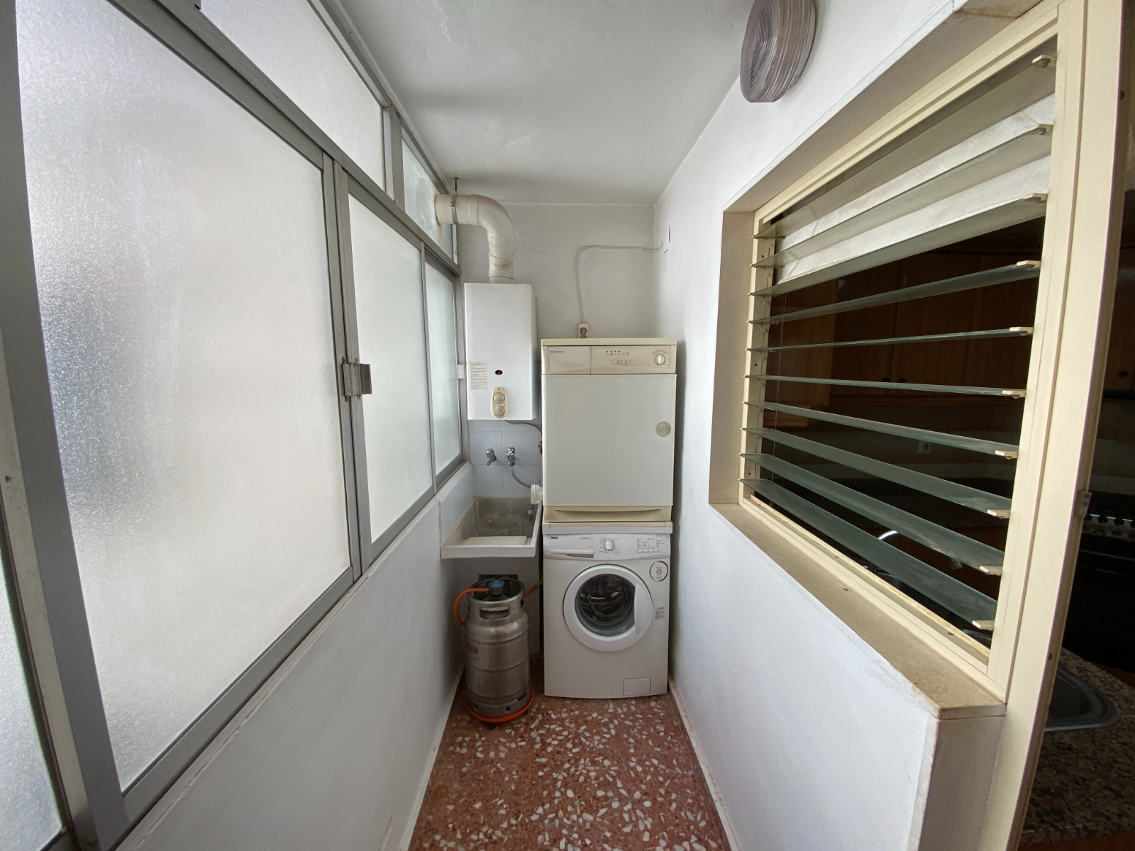 Apartment, 4 Beds, Sax, Alicante with Mountain Views