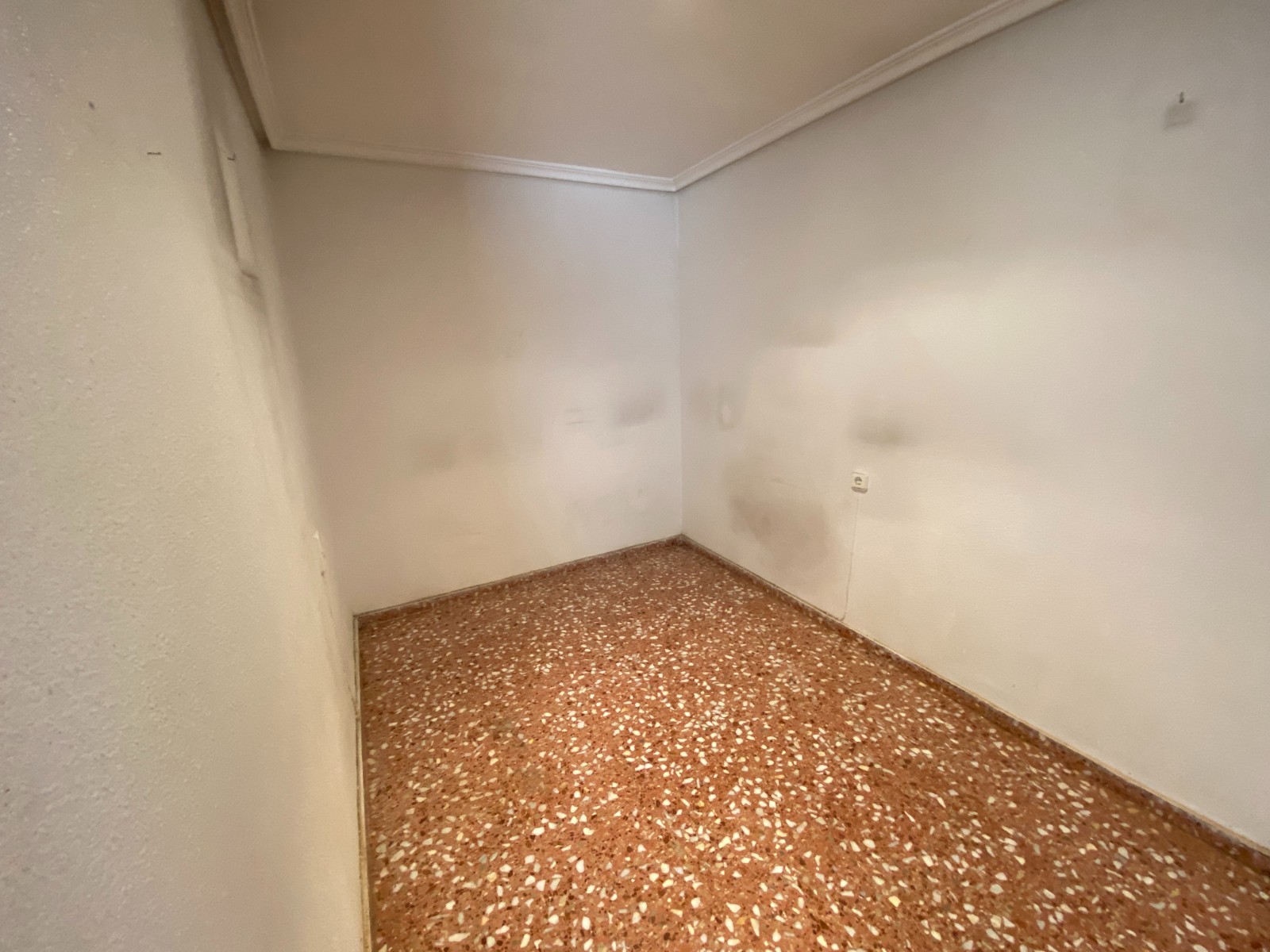 Apartment, 4 Beds, Sax, Alicante with Mountain Views