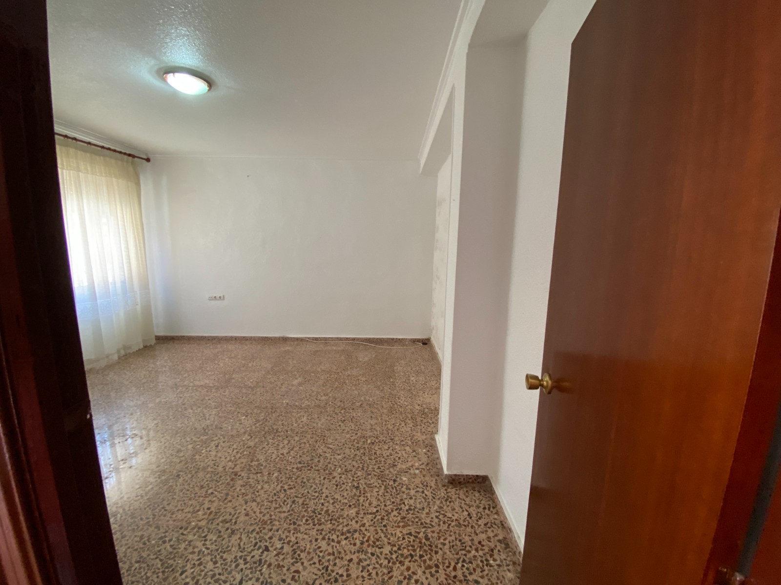 Appartement met 3 Slaapkamers in Sax, Alicante met Privé Ingang