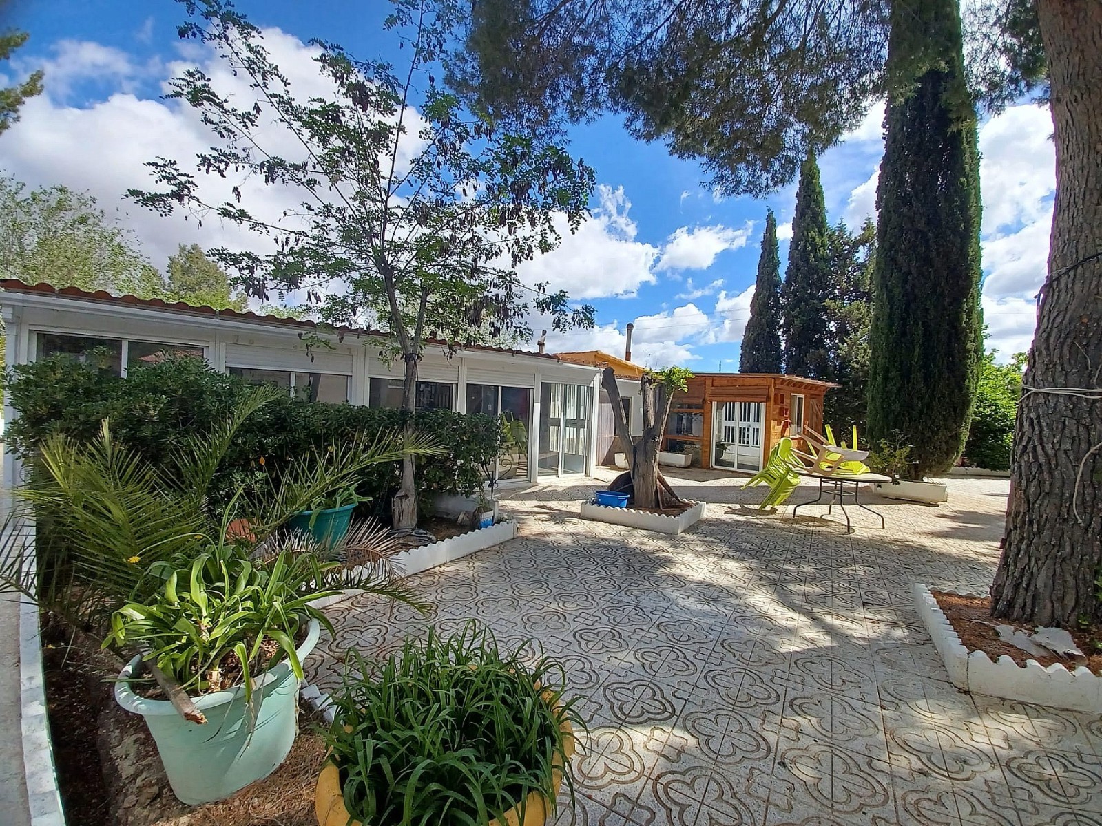 Villa, 5 Bedrooms, Sax, Expansive Plot with Pool and Olive Grove