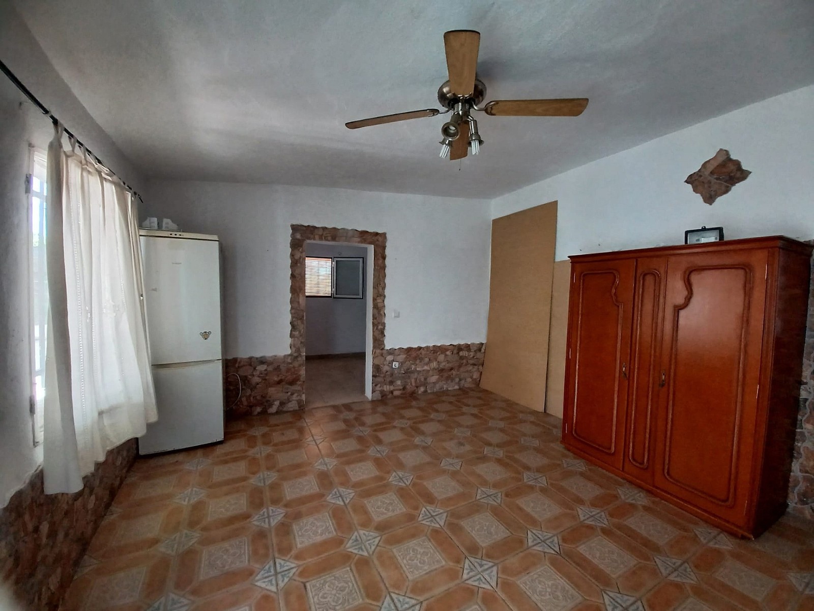 Villa, 5 Bedrooms, Sax, Expansive Plot with Pool and Olive Grove