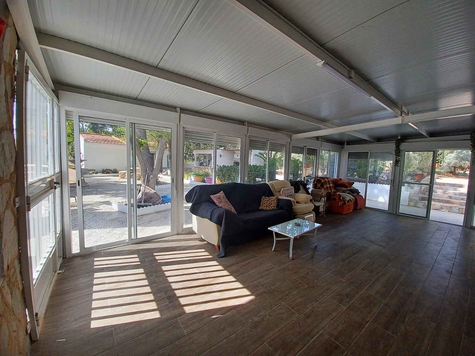 Villa, 5 Bedrooms, Sax, Expansive Plot with Pool and Olive Grove