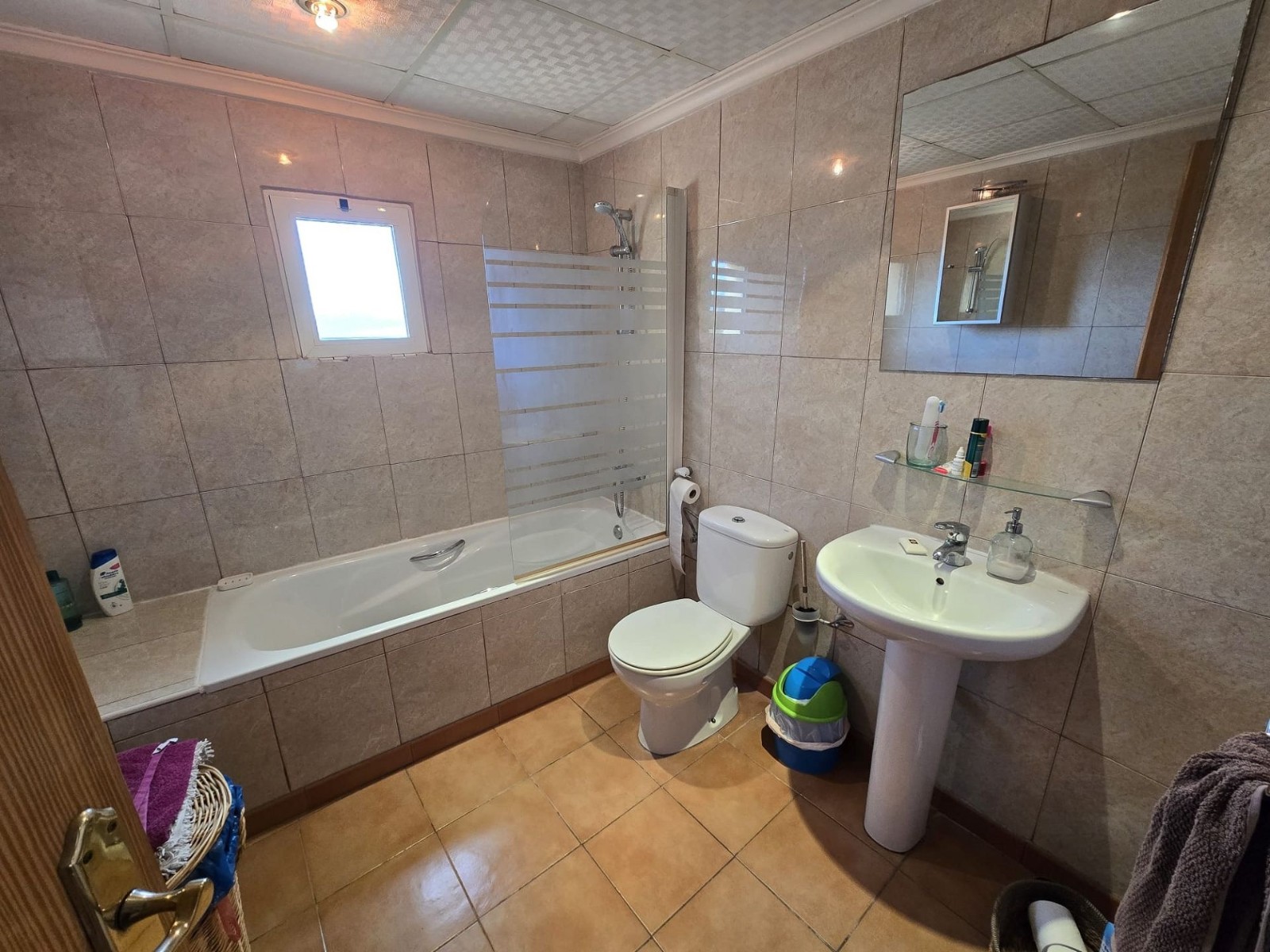 Villa with 5 Bedrooms and Pool in Sax, Alicante
