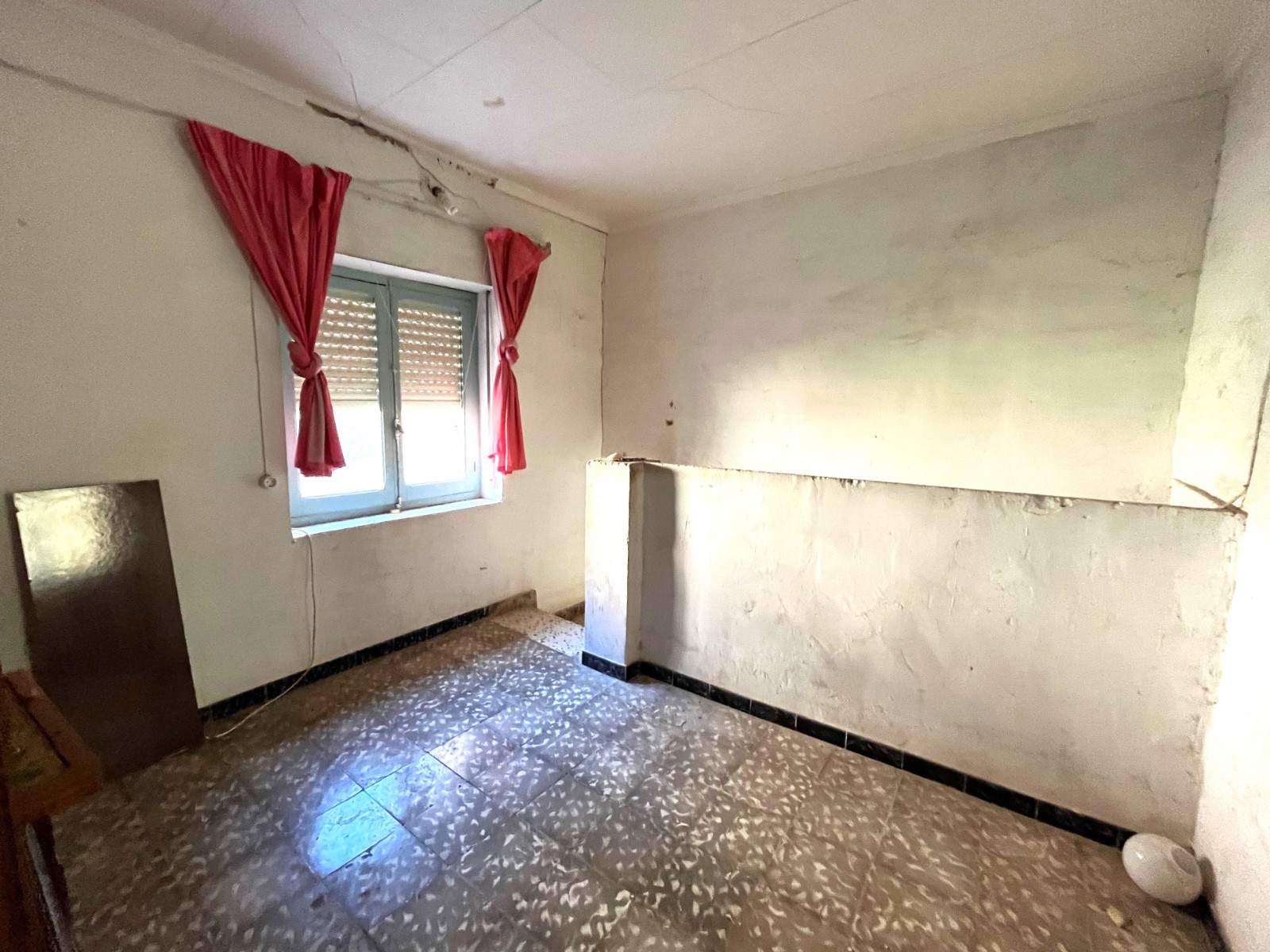 Finca met 3 Slaapkamers in Petrer, Alicante met Groot Perceel