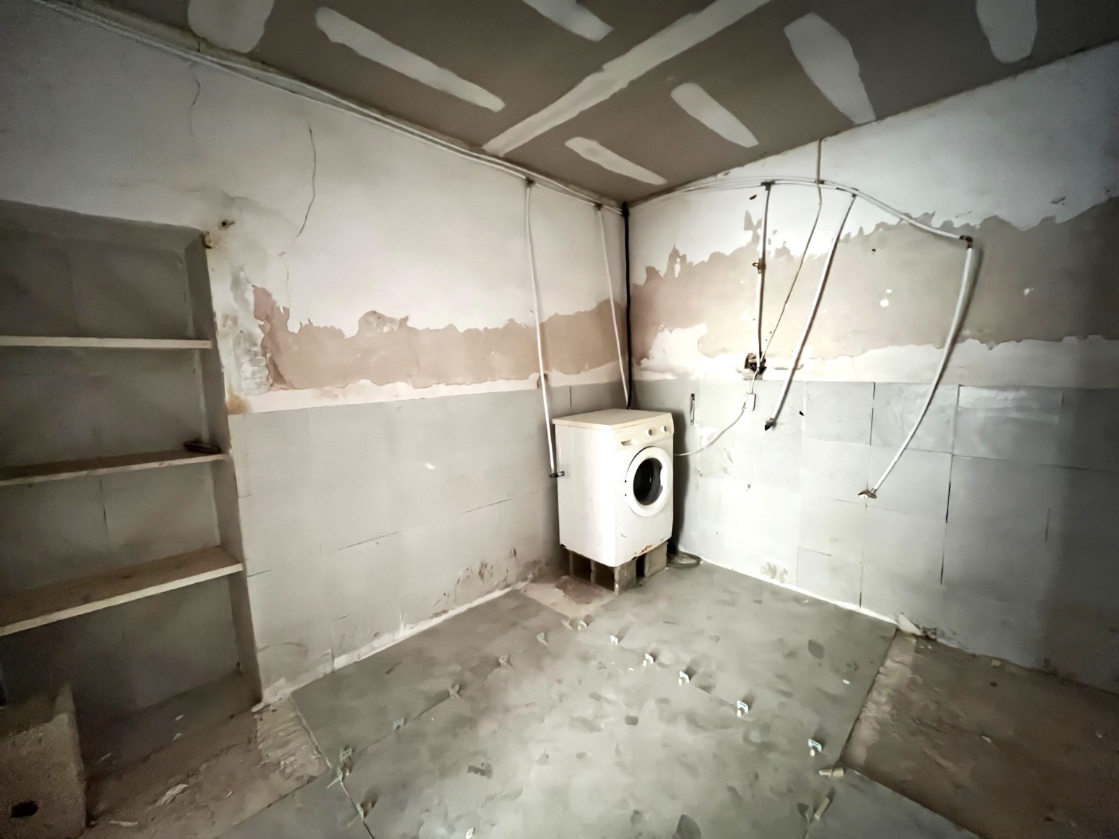 Finca met 3 Slaapkamers in Petrer, Alicante met Groot Perceel