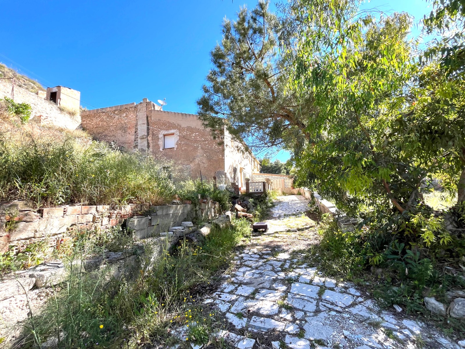 Finca met 3 Slaapkamers in Petrer, Alicante met Groot Perceel