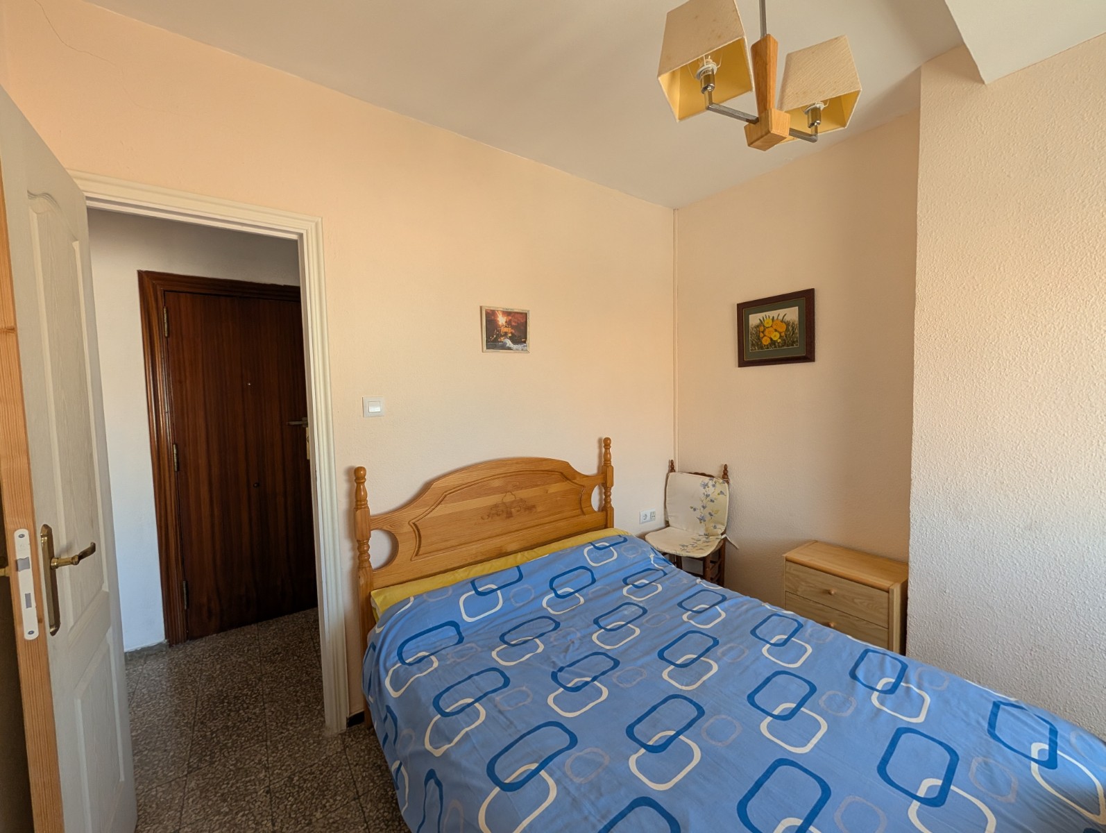 Three-Bedroom Apartment in El Campello with Sea Views