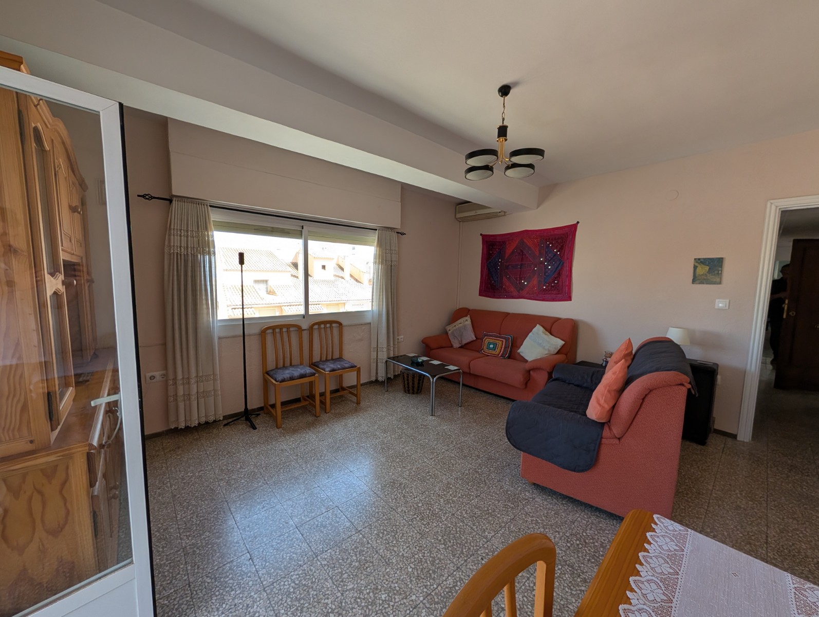 Three-Bedroom Apartment in El Campello with Sea Views