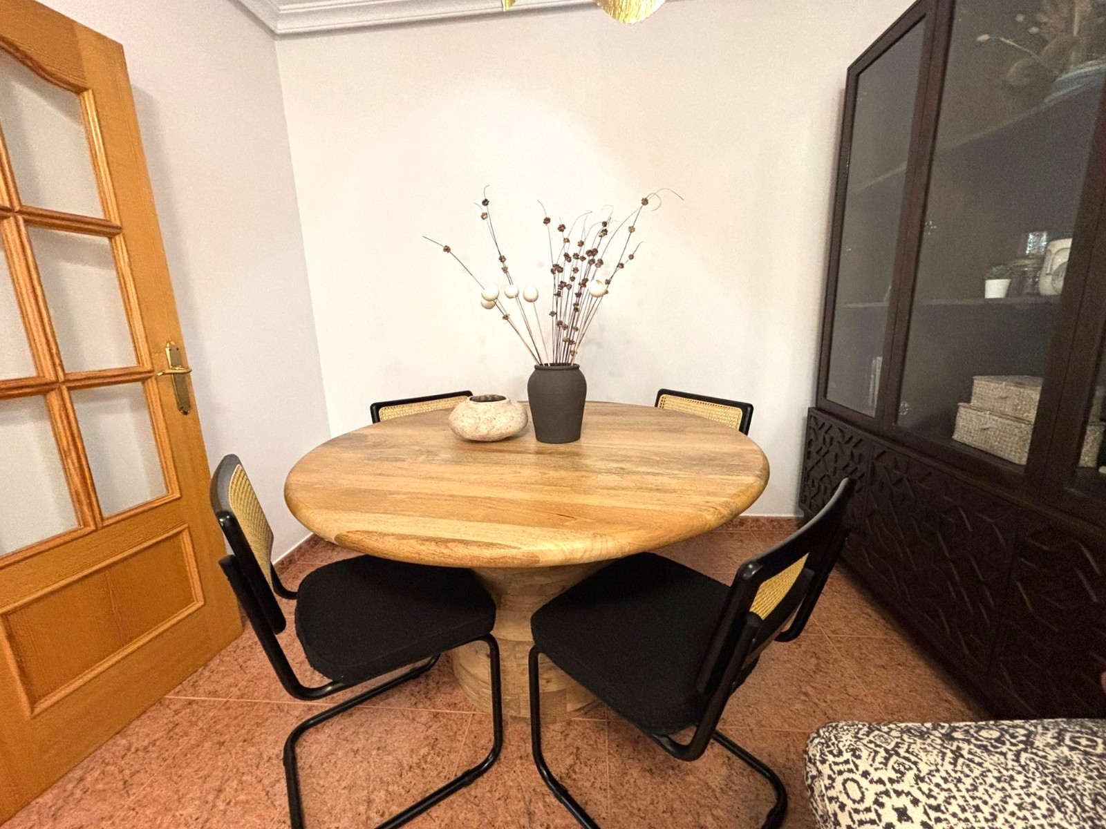 Rijwoning 4 Slaapkamers Sax met Overdekte Patio