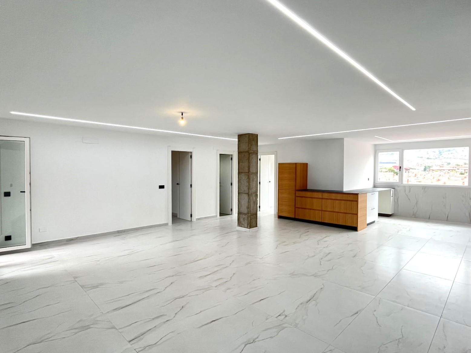 Apartment 3 Bedrooms Petrer with Mount Cid Views and Parking