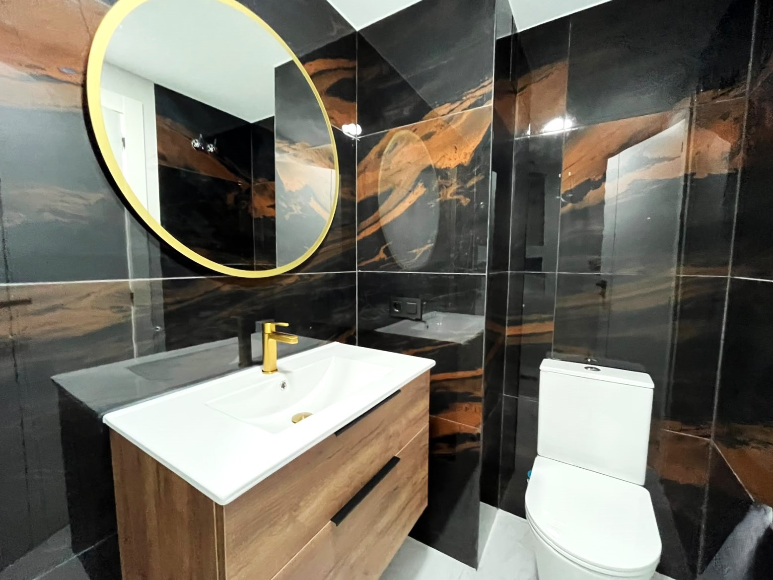 Apartment 3 Bedrooms Petrer with Mount Cid Views and Parking