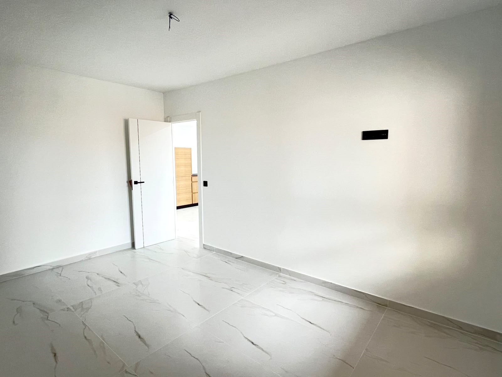 Apartment 3 Bedrooms Petrer with Mount Cid Views and Parking