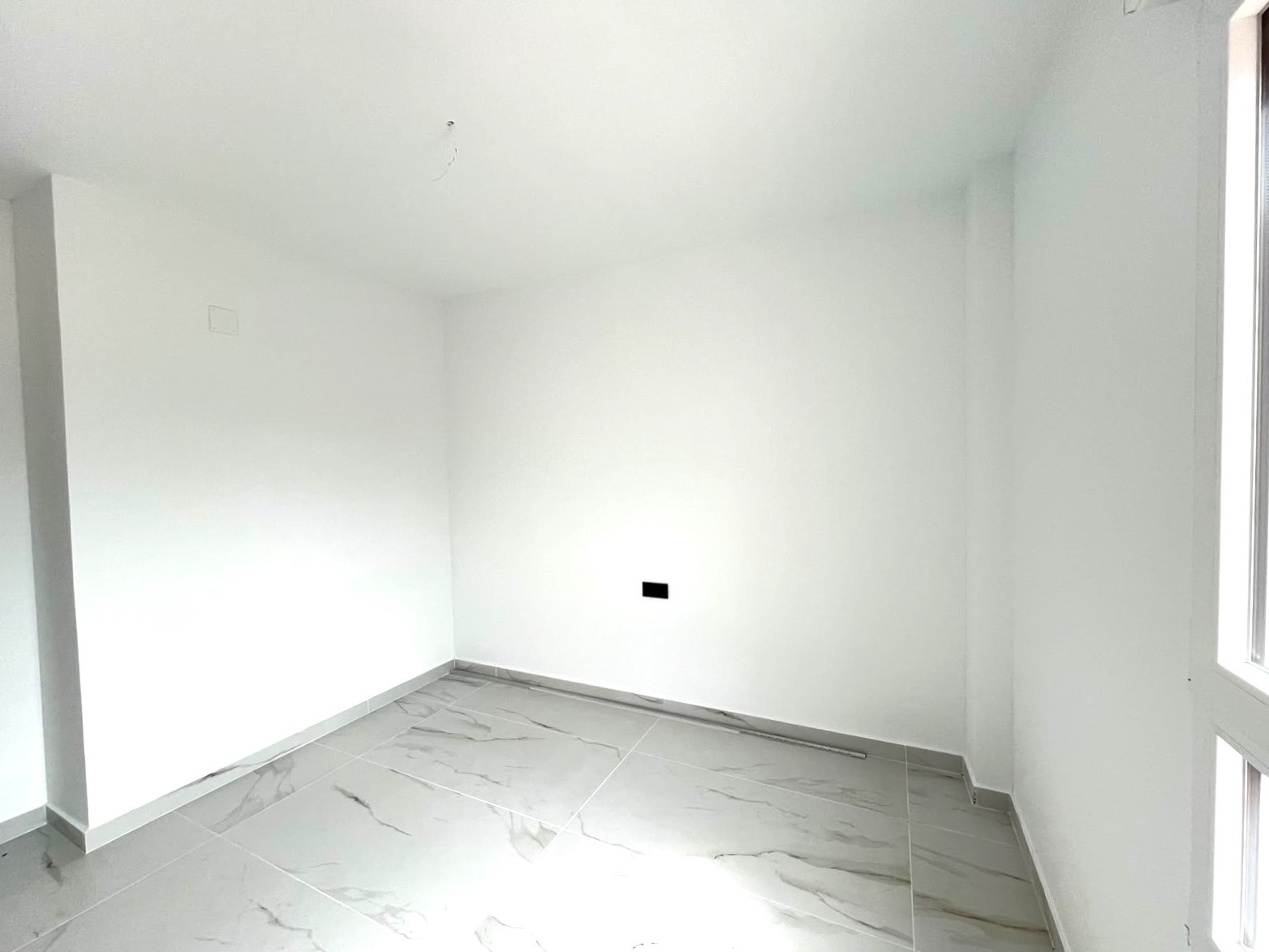 Apartment 3 Bedrooms Petrer with Mount Cid Views and Parking