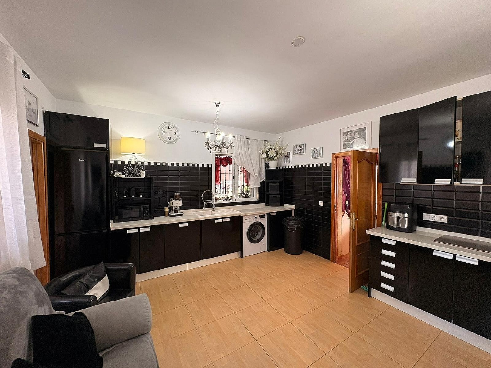 Villa, 8 Slaapkamers, Castalla, Ruim Perceel Met Zwembad