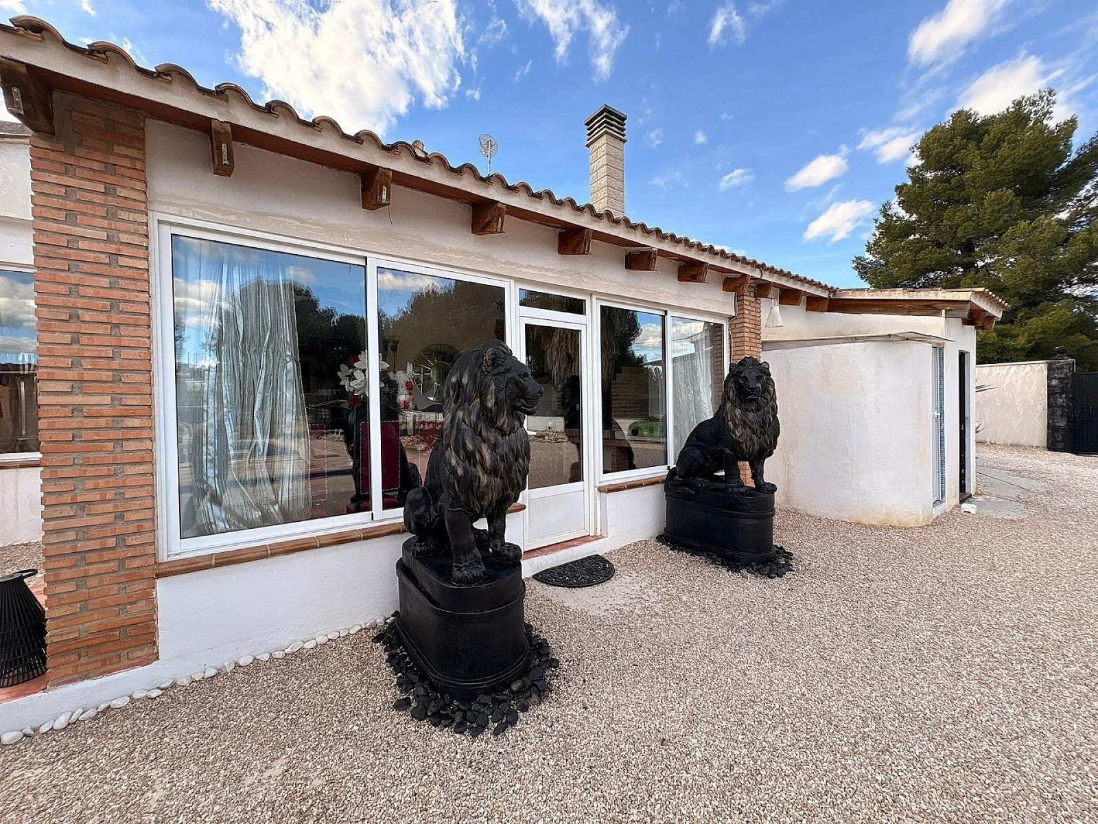 Villa, 8 Slaapkamers, Castalla, Ruim Perceel Met Zwembad
