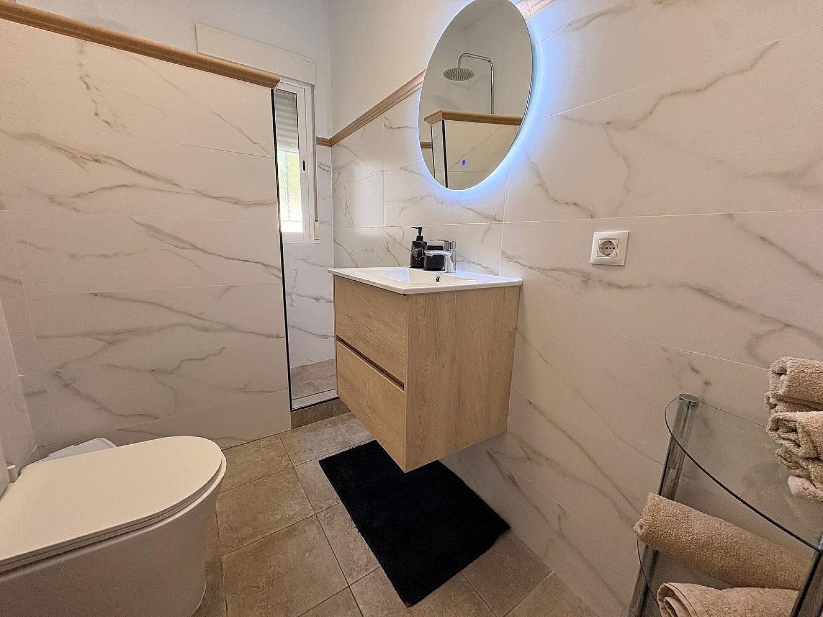 Villa, 8 Slaapkamers, Castalla, Ruim Perceel Met Zwembad