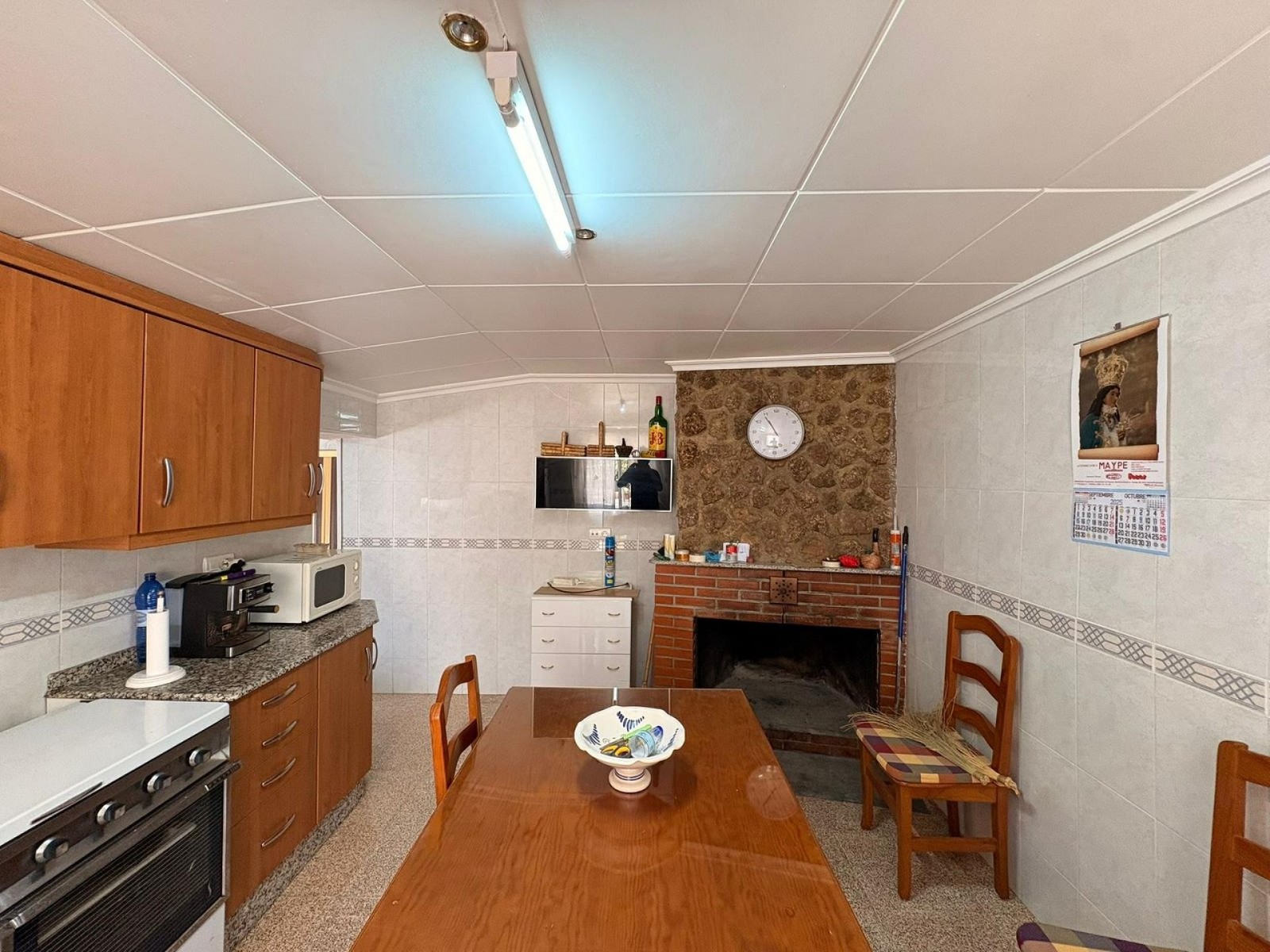 Villa with 3 Bedrooms and 4 Bathrooms in Yecla with Garden