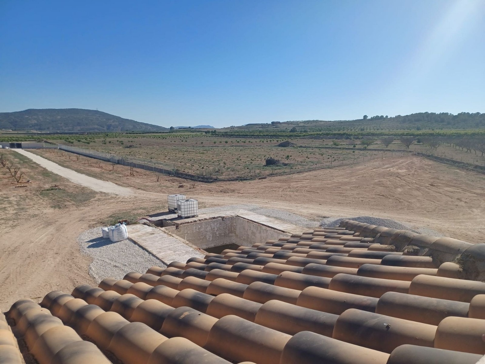 Villa met 5 Slaapkamers in Pinoso, Alicante met Zwembad en Ruim Perceel