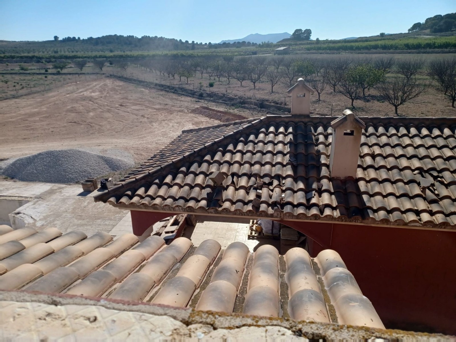 Villa met 5 Slaapkamers in Pinoso, Alicante met Zwembad en Ruim Perceel