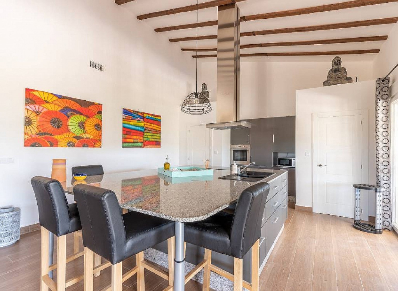 Nieuwbouw Villa met 5 Slaapkamers in La Romana, Alicante, Groot Perceel
