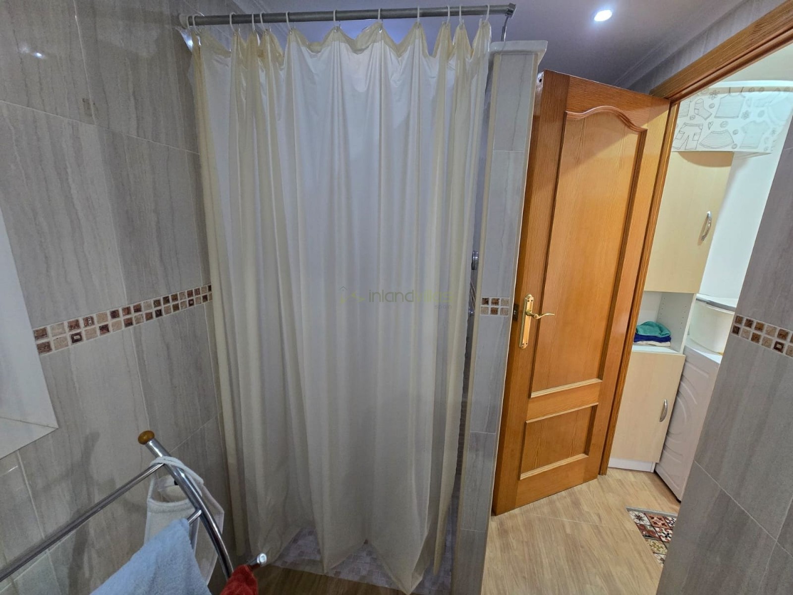 Finca met 3 Slaapkamers en Zwembad in Sax, Alicante