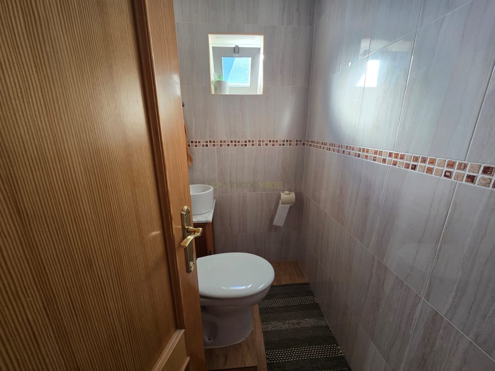 Finca met 3 Slaapkamers en Zwembad in Sax, Alicante